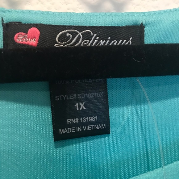 Dress with Earlings - Picture 3 of 5